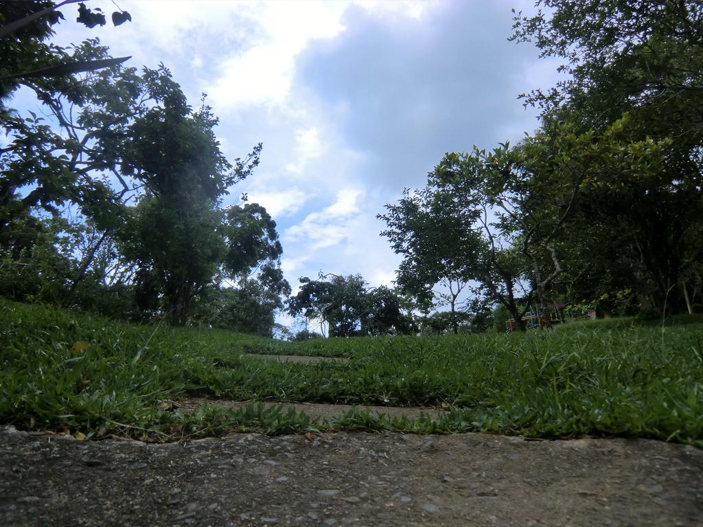 Pousada Recanto Dos Pinheiros Pilar do Sul Exteriör bild