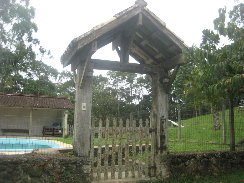 Pousada Recanto Dos Pinheiros Pilar do Sul Exteriör bild